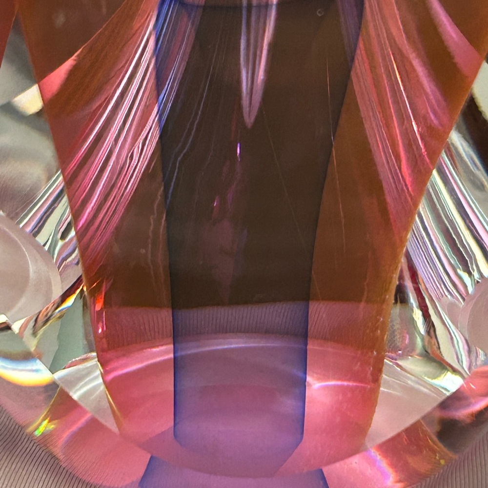 Stunning Glass Blown Sculpture in Pinks and Blue - Picture 3 of 9